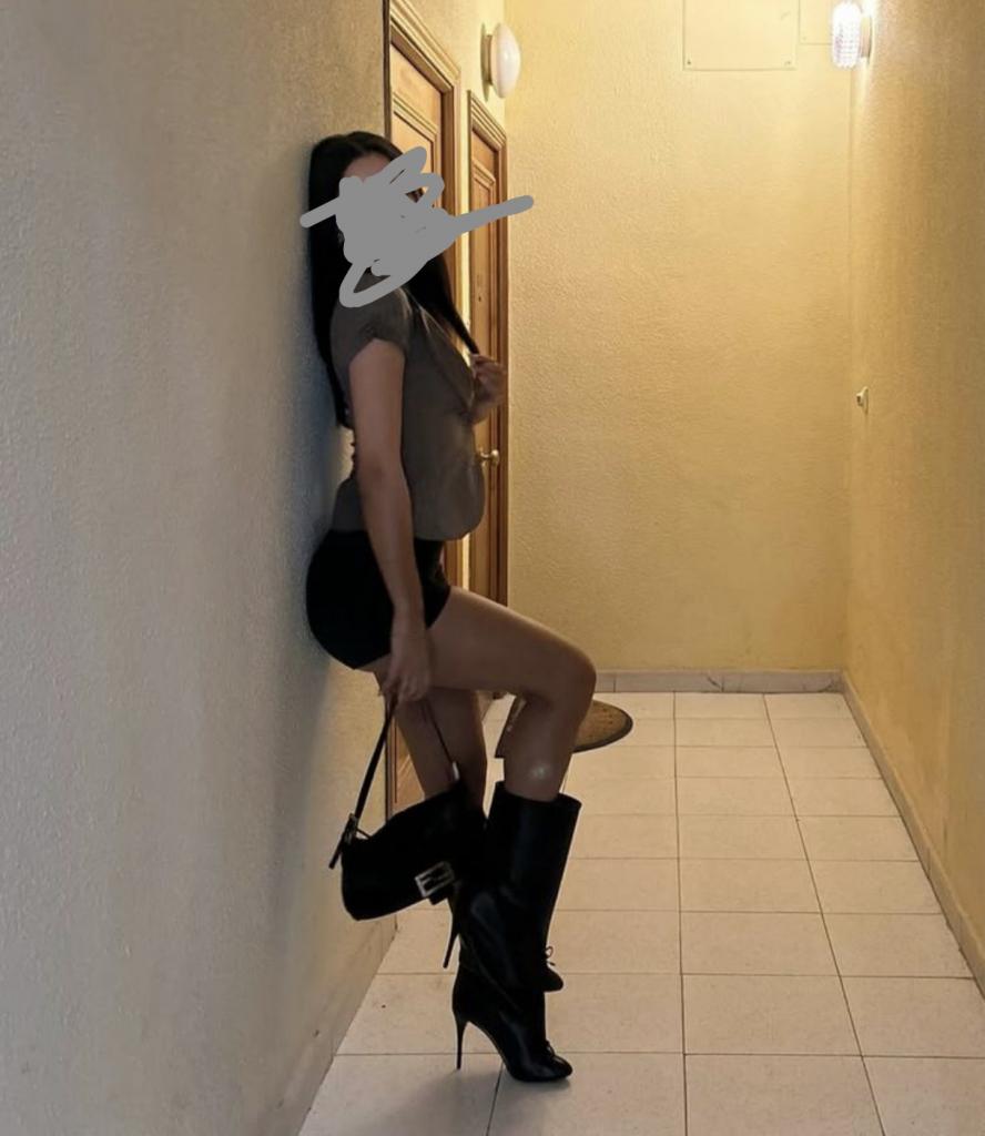 Chica busca chico en Granada: 