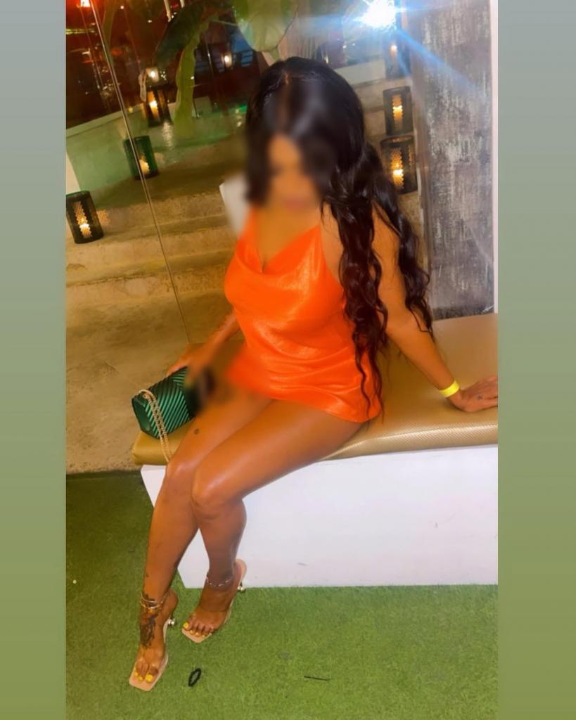 Chica busca chico en Pontevedra: 
