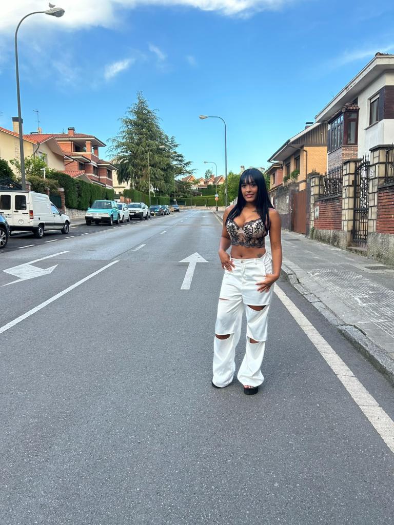 Chica busca chico en Asturias: 
