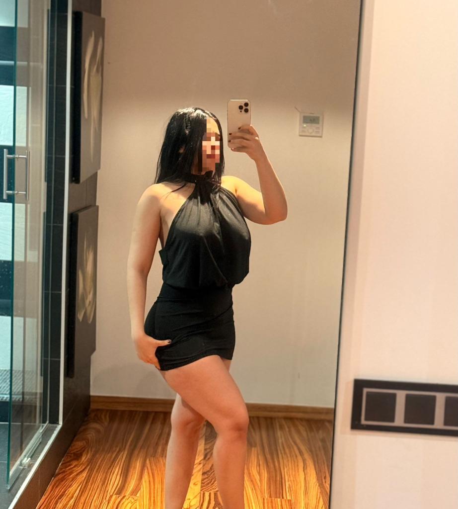649828074: Chica busca chico en Sevilla