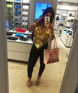 745026538: Chica busca chico en Gerona