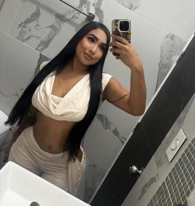 631044848: Chica busca chico en Murcia