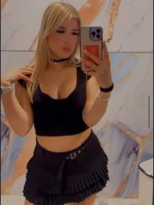 643291683: Chica busca chico en Ibiza