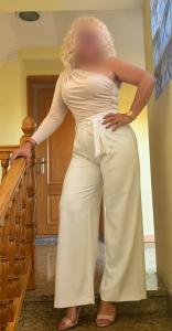 688394537: Chica busca chico en Madrid