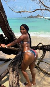 685233373: Chica busca chico en Granada