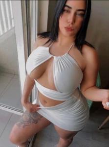 745026538: Chica busca chico en Gerona