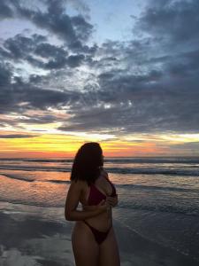 615588680: Chica busca chico en Barcelona