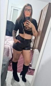 613216327: Chica busca chico en Sevilla