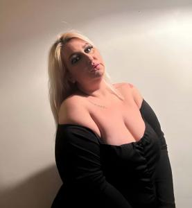 631385723: Chica busca chico en Murcia