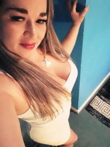 613686320: Chica busca chico en Pontevedra