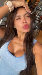 677448427: Chica busca chico en Málaga