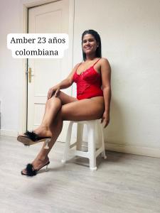 607305205: Chica busca chico en Madrid
