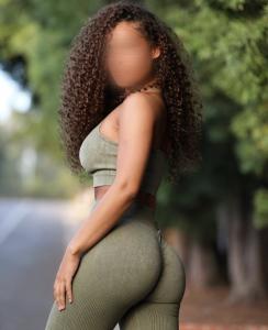675025898: Chica busca chico en Barcelona