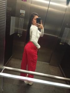612209917: Chica busca chico en Madrid