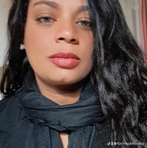 613758855: Chica busca chico en La Coruña