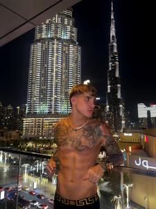 670688346: Chico busca chica en Madrid