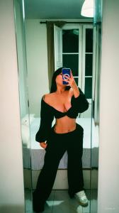 671299028: Chica busca chico en Barcelona