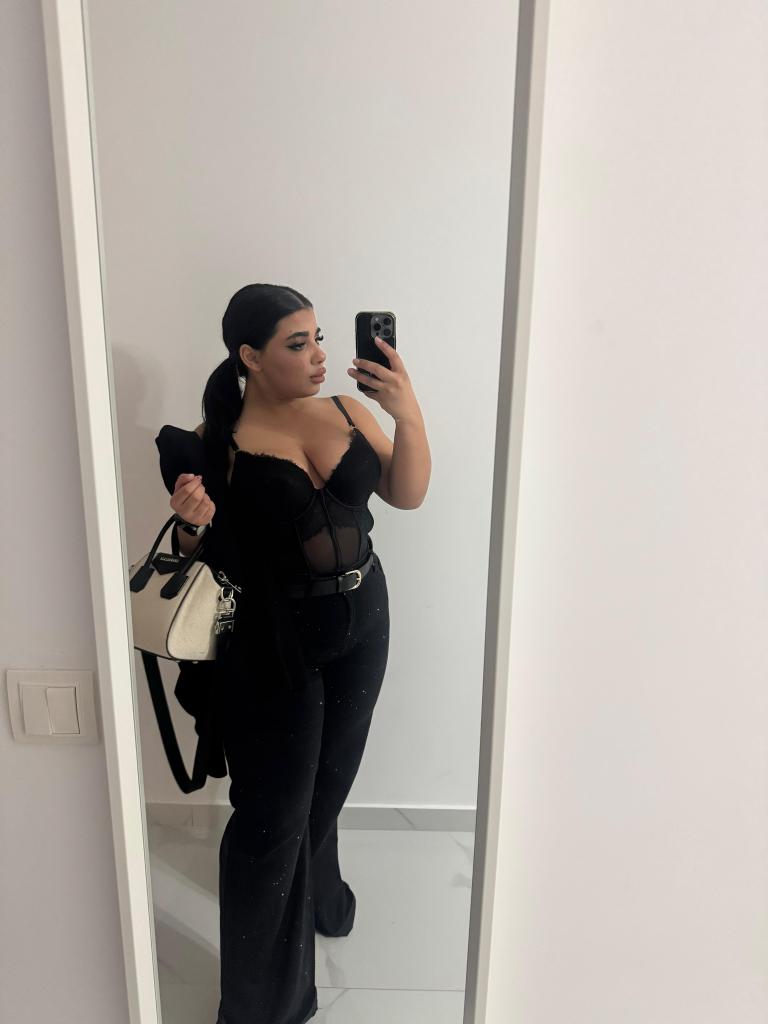 643902082: Chica busca chico en Málaga