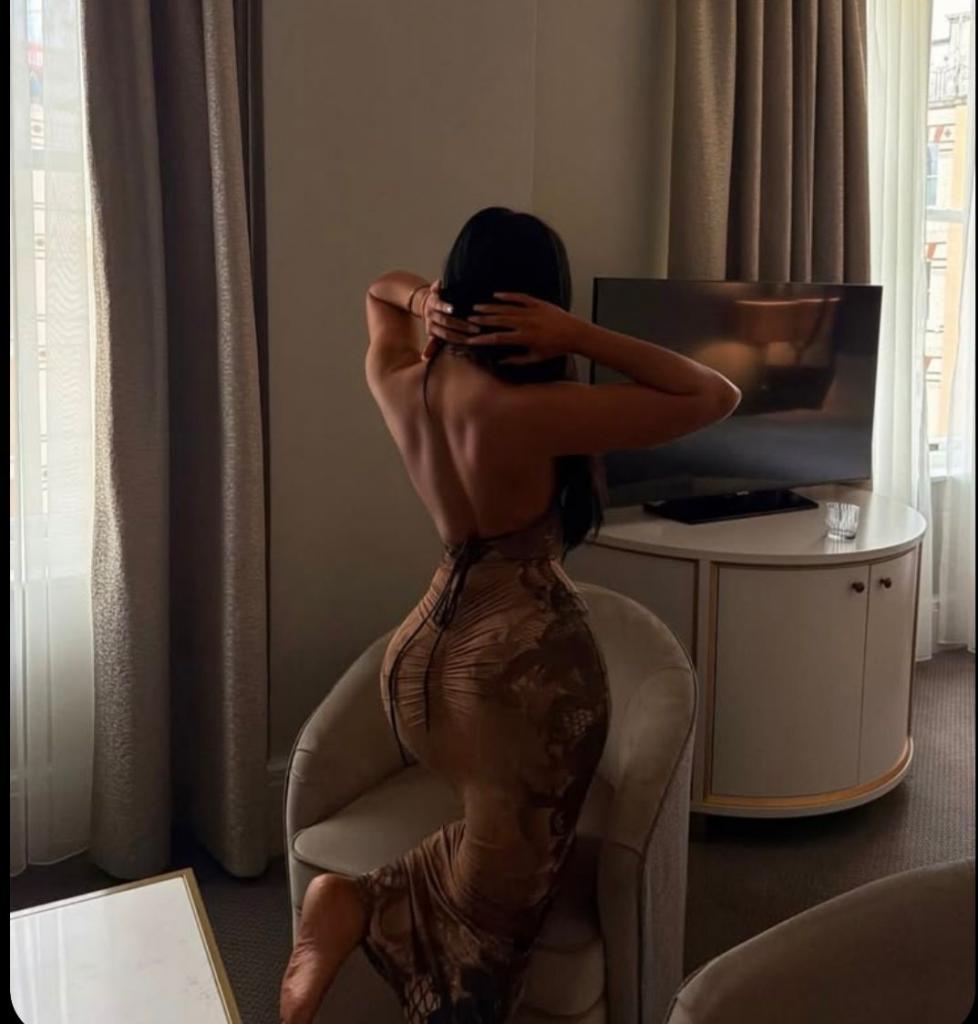 637939518: Chica busca chico en Málaga