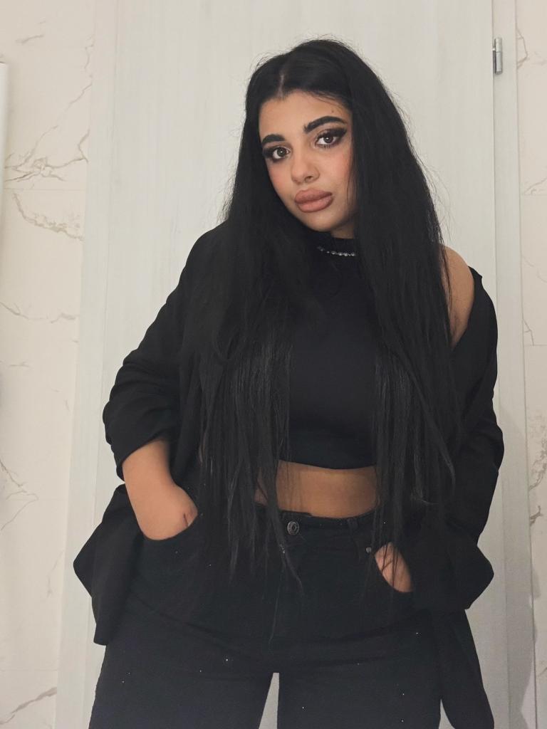 643902082: Chica busca chico en Málaga