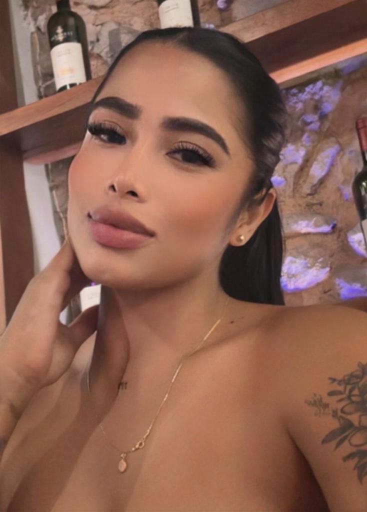 604262518: Chica busca chico en Barcelona