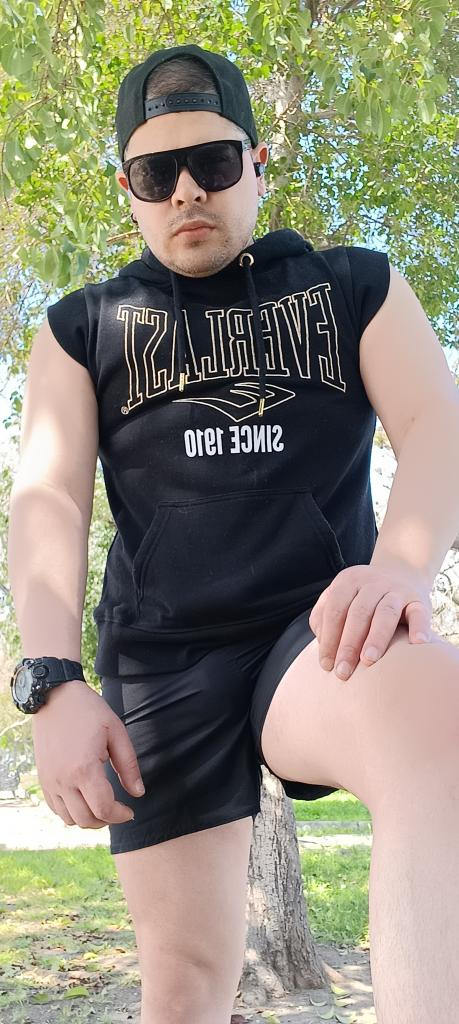 624677366: Chico busca chica en Barcelona