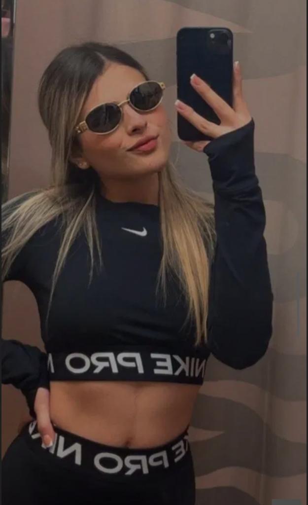 Chica busca chico en Ibiza: 
