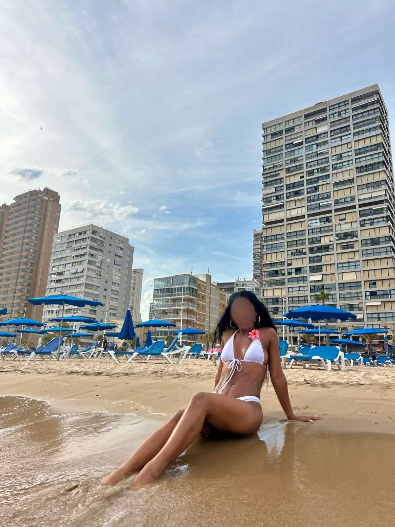 613710647: Chica busca chico en Alicante