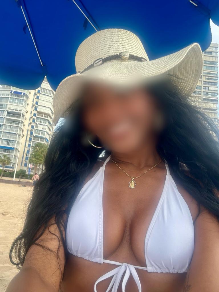 Chica busca chico en Alicante: 