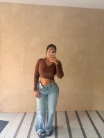 649828074: Chica busca chico en Sevilla