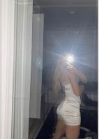 663988007: Chica busca chico en Málaga
