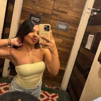 691461596: Chica busca chico en Sevilla