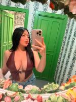 649828074: Chica busca chico en Sevilla