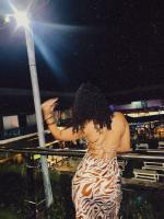 615588680: Chica busca chico en Barcelona