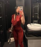 672305849: Chica busca chico en Ibiza