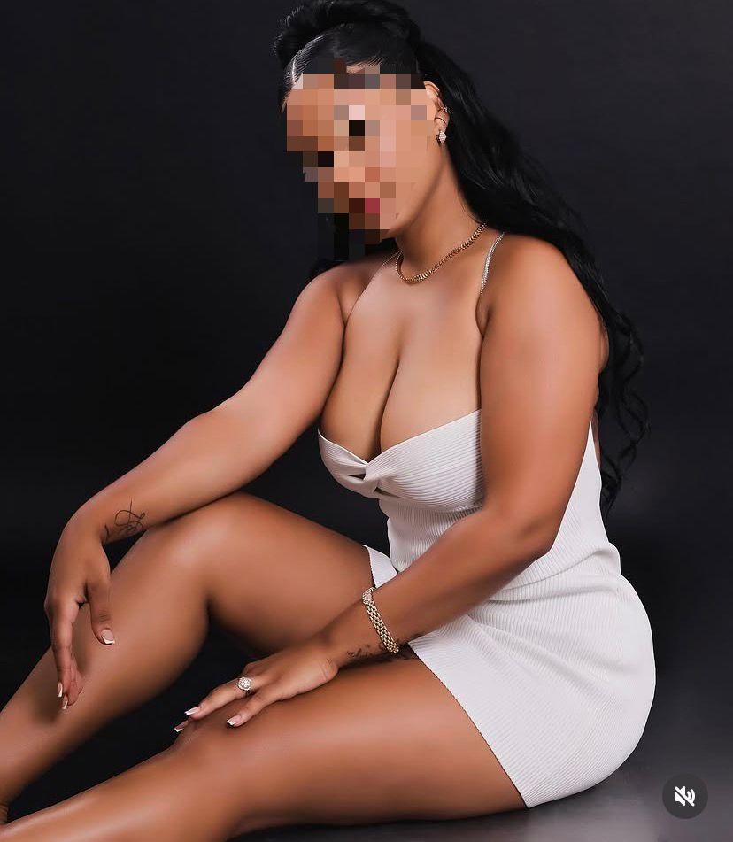 Chica busca chico en Huesca: 