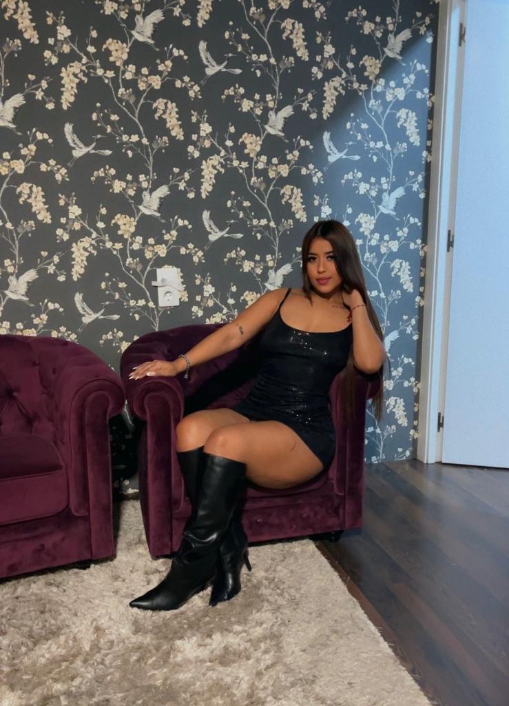 Chica busca chico en Murcia: 