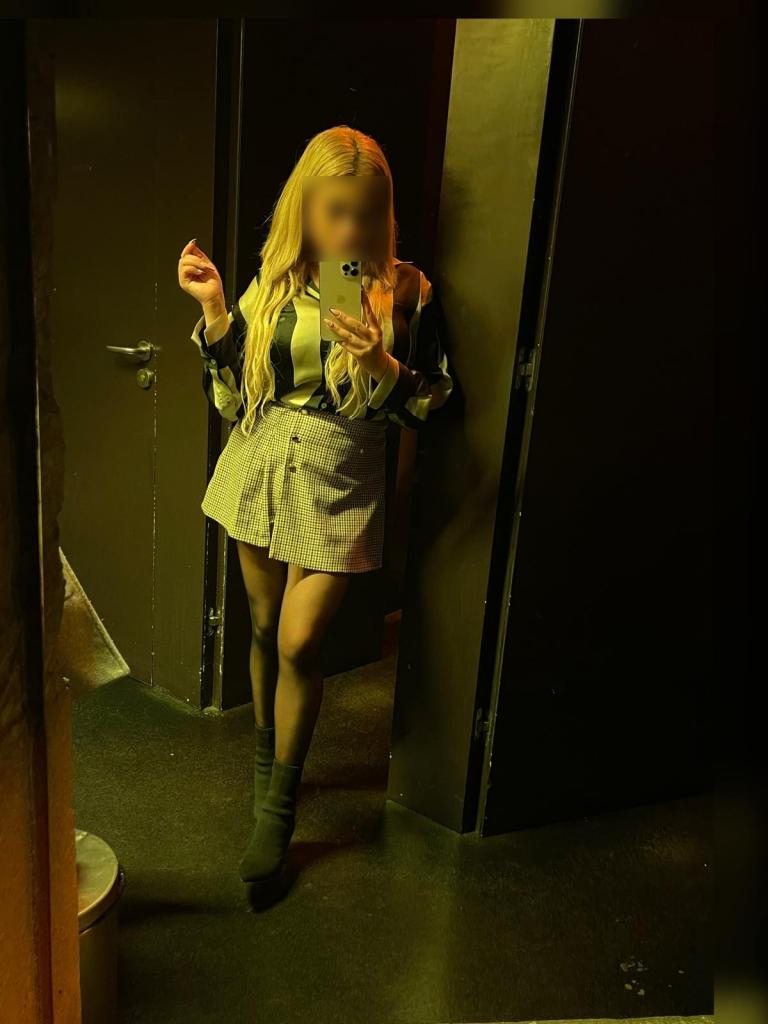 666420243: Chica busca chico en Barcelona