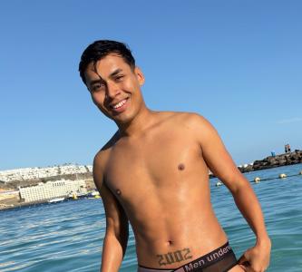 Chico busca chica en Las Palmas: 