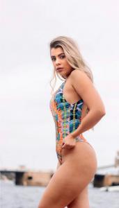 654659343: Chica busca chico en Madrid