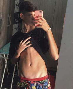 602577597: Chico busca chica en Barcelona