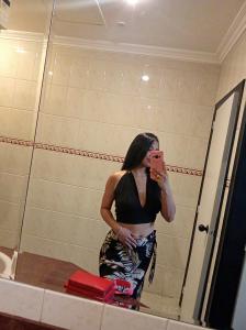 665432369: Chica busca chico en La Coruña