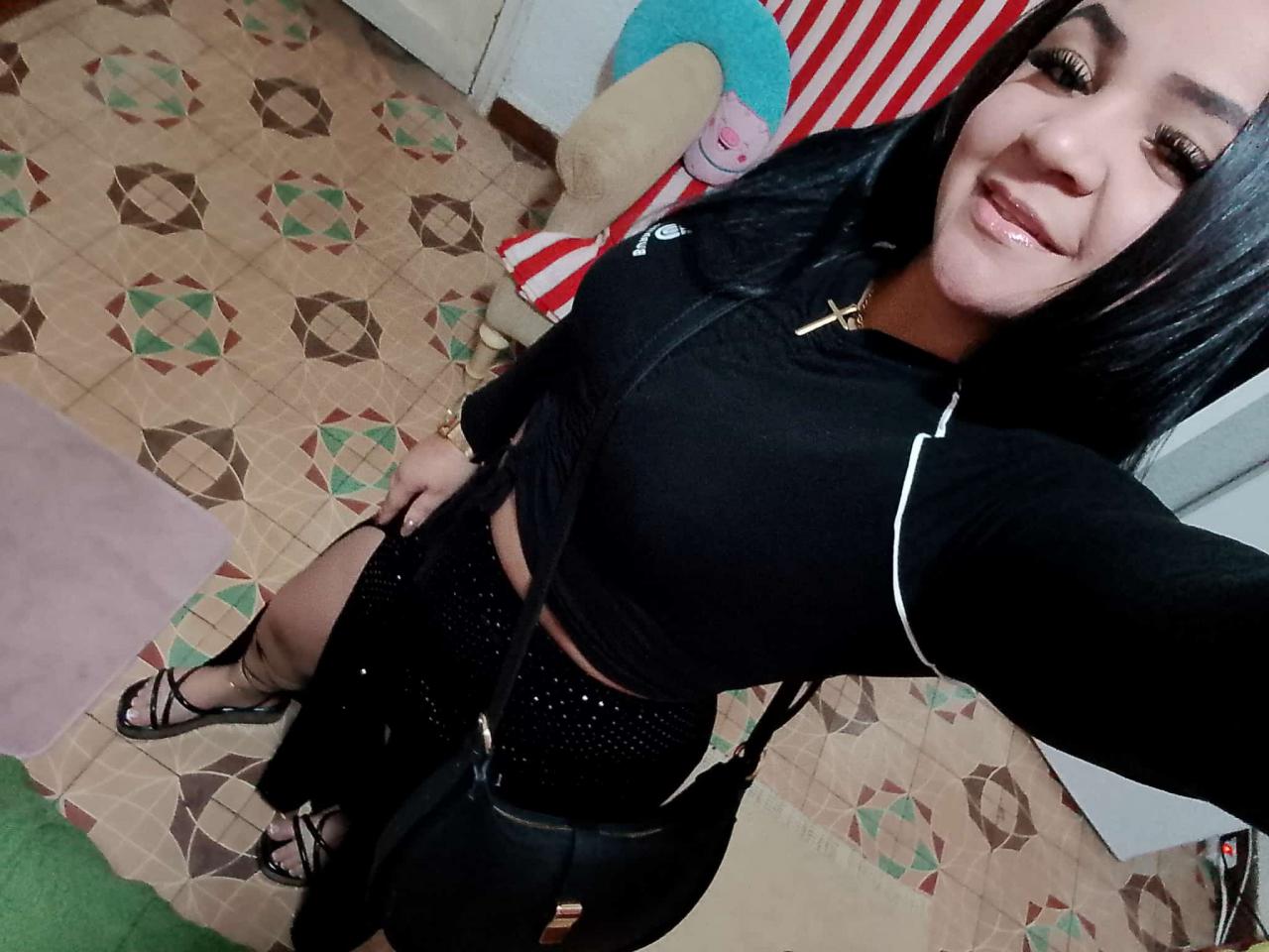 Chica busca chico en Cuenca: 