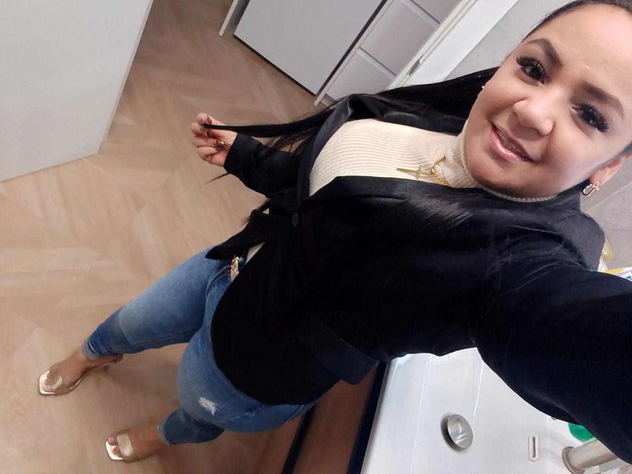 Chica busca chico en Cuenca: 