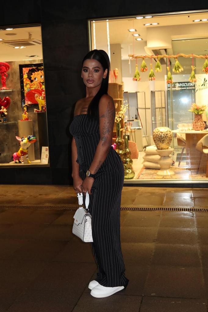 Chica busca chico en Lérida: 