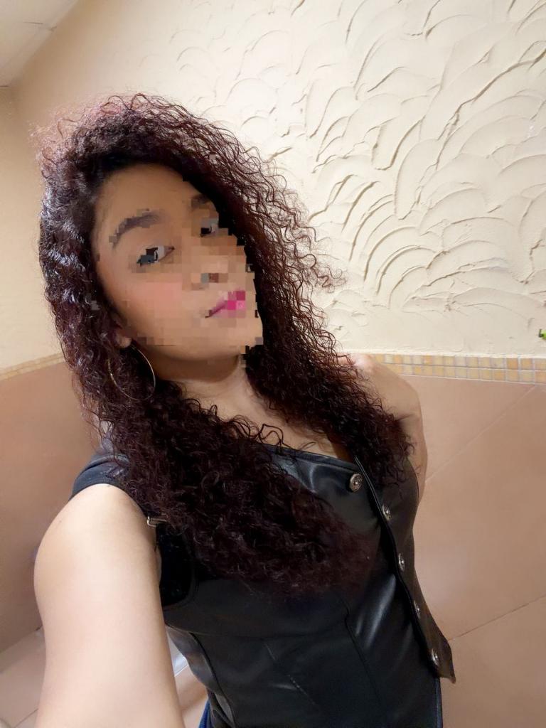 Chica busca chico en Cádiz: Chica busca chico