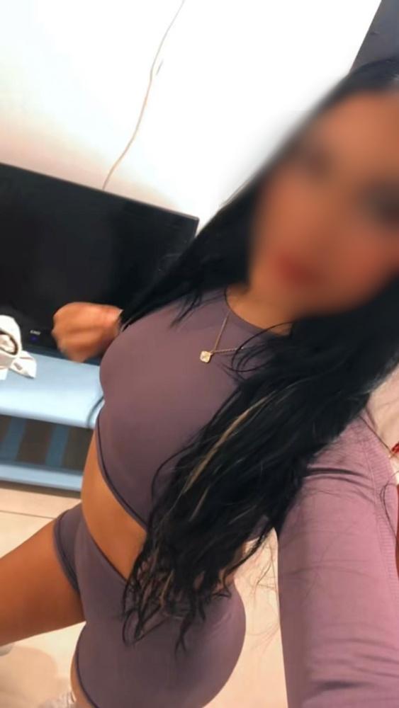 Chica busca chico en Tenerife: 