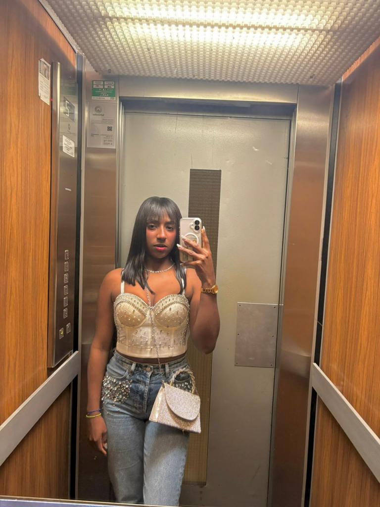 Chica busca chico en Tenerife: 