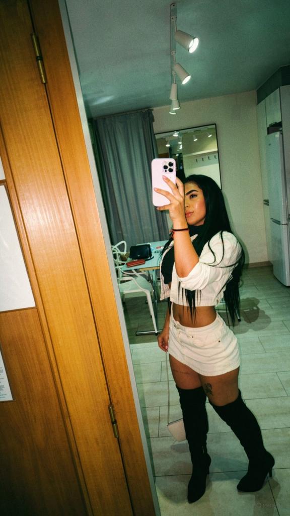 Chica busca chico en Lérida: 