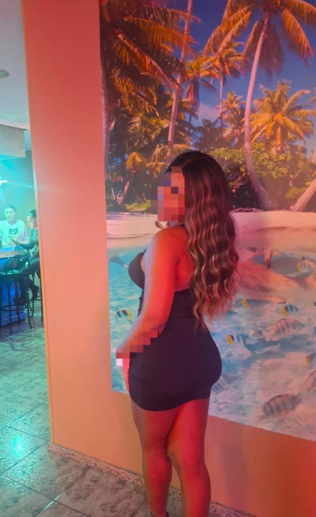 Chica busca chico en Huelva: 